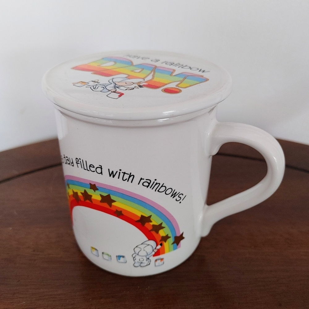 Vintage Hallmark White Mug with Rainbow Design And Lid